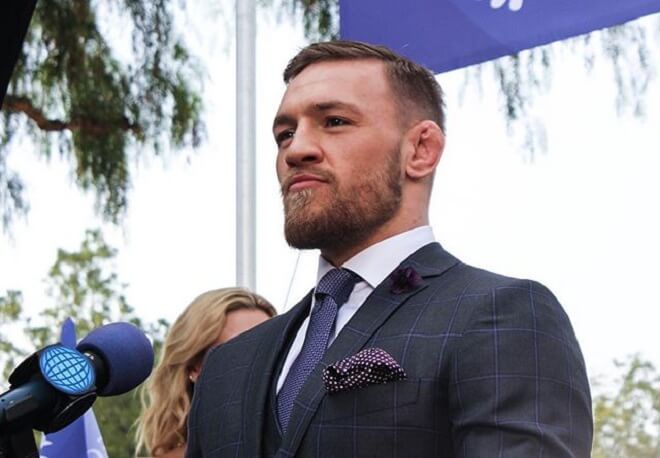 Conor Mcgregor Hairstyle With Low Beard