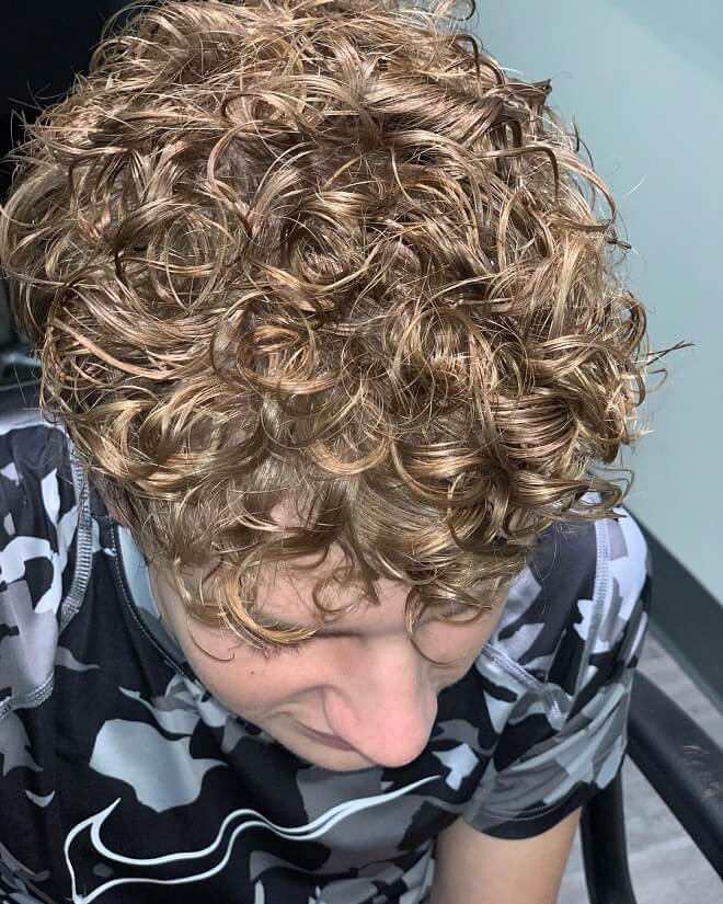 Curly Blonde