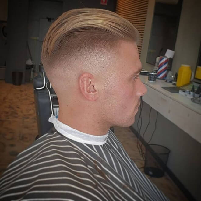 Disconnected Undercut with Long Slicked Back
